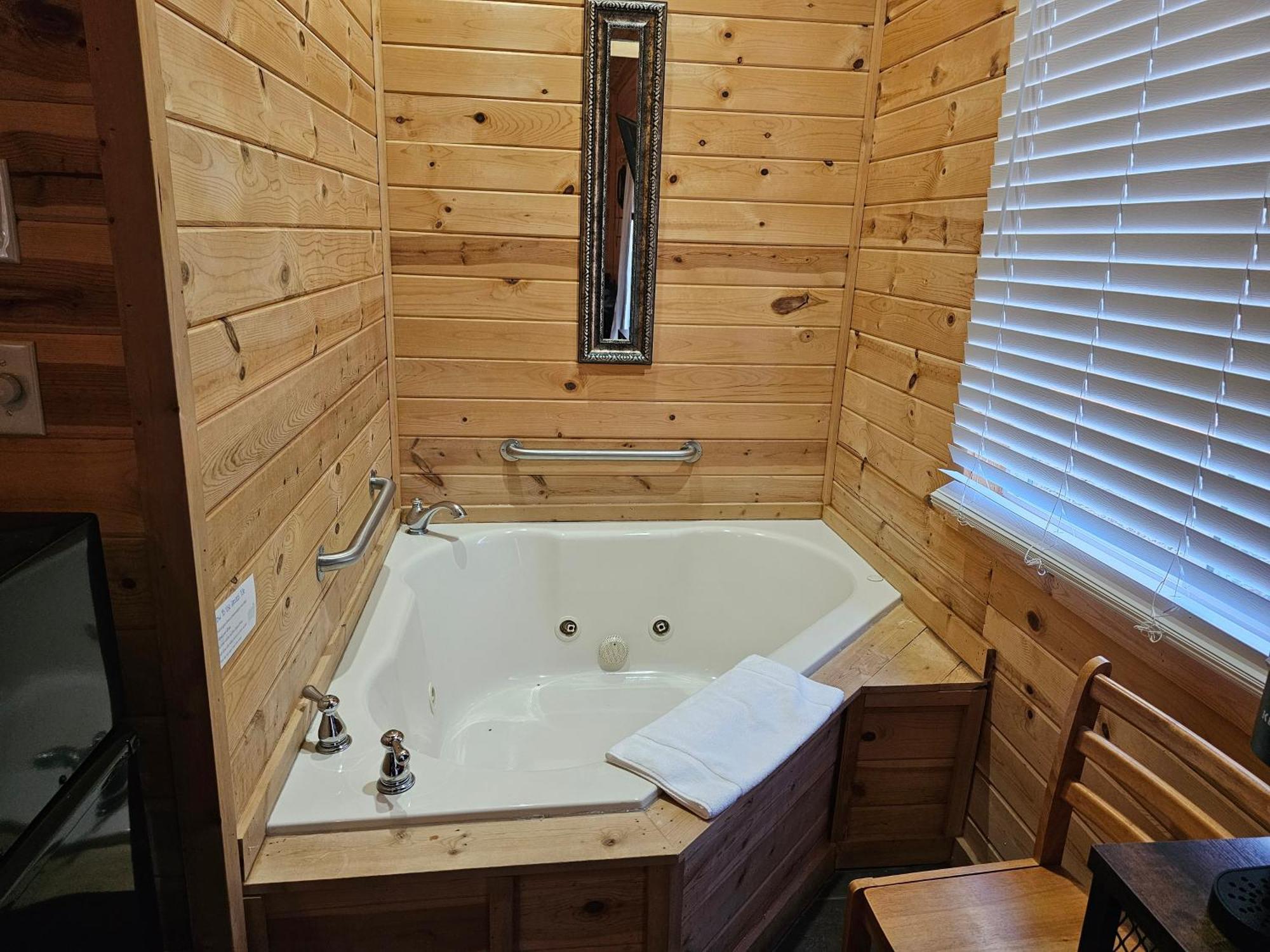 5 Min To Beaver Lake-King Bed-Fire Pit-Jetted Tub #5 Юрика-Спрінгс Екстер'єр фото